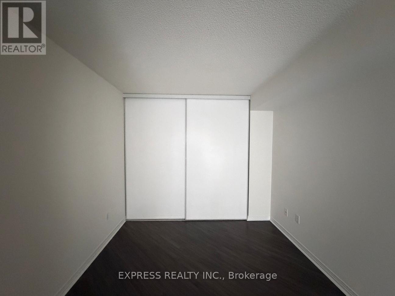 207 - 942 Yonge Street, Toronto, Ontario  M4W 3S8 - Photo 6 - C12562250