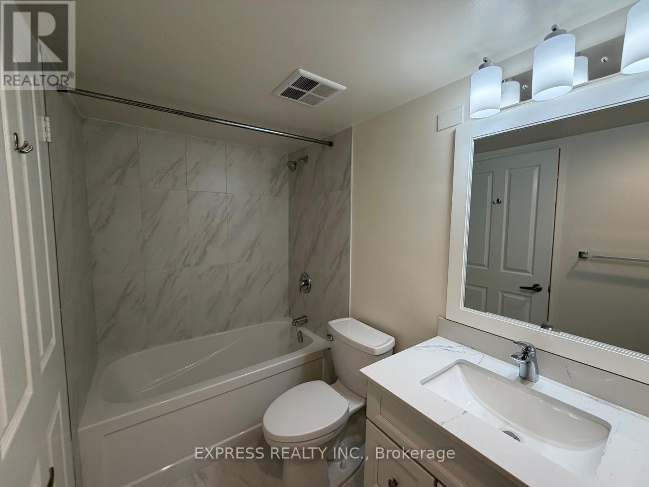 207 - 942 Yonge Street, Toronto, Ontario  M4W 3S8 - Photo 8 - C12562250