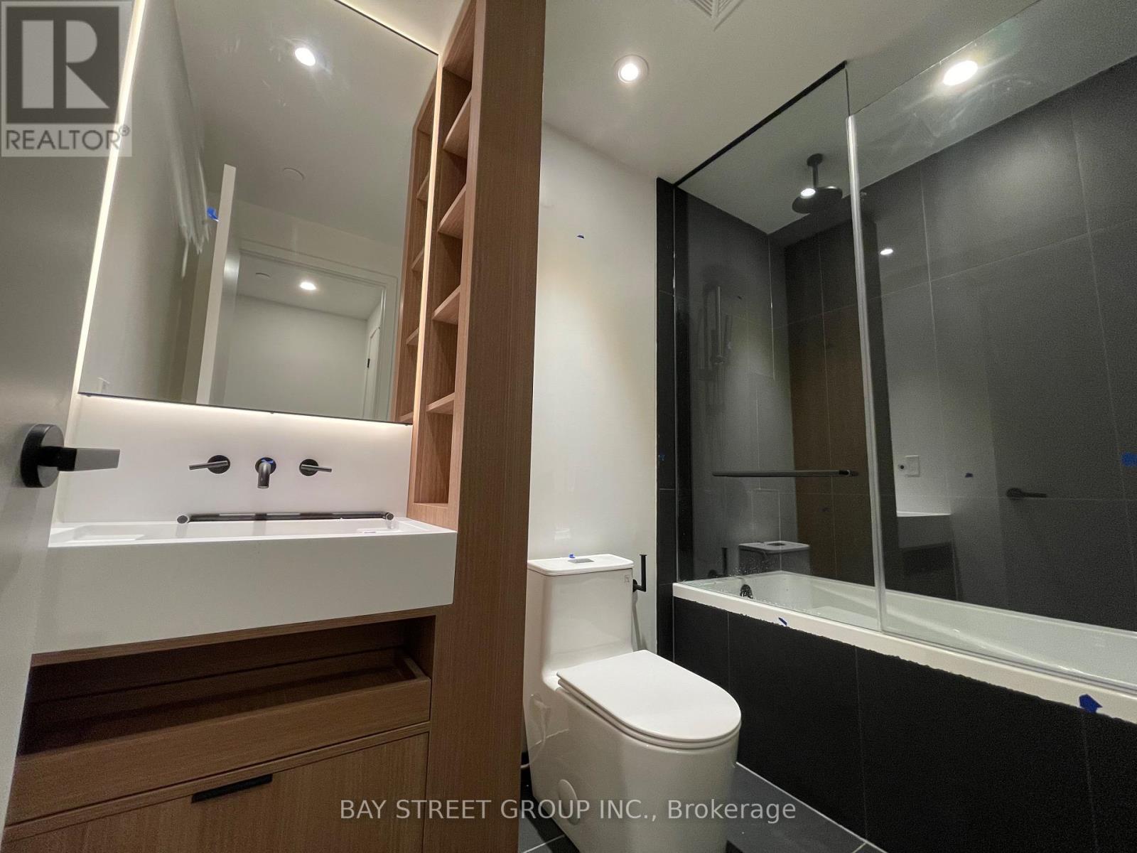 4712 - 55 Charles Street E, Toronto, Ontario  M4Y 1S9 - Photo 3 - C12562260