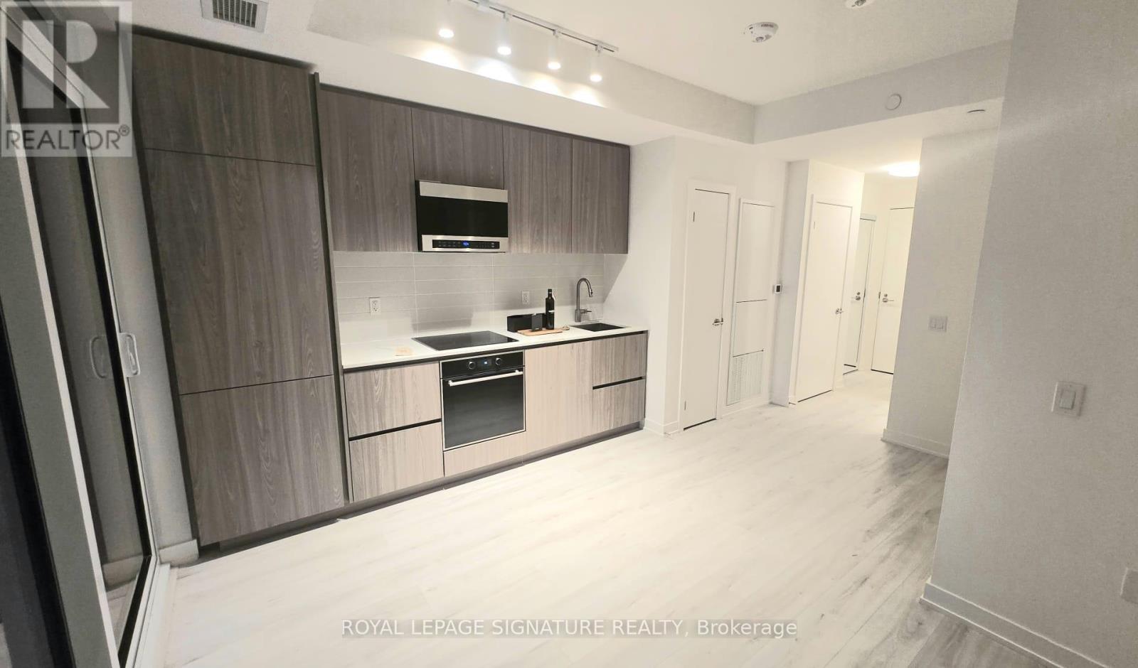 1204 - 120 Broadway Avenue, Toronto, Ontario  M4P 1V7 - Photo 6 - C12562276