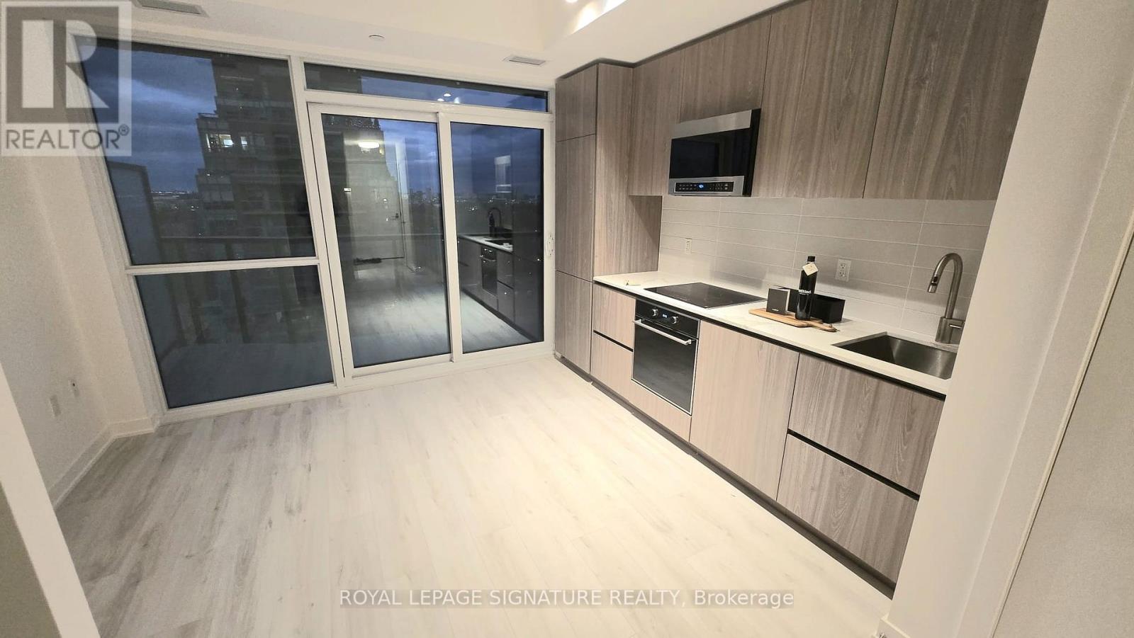 1204 - 120 Broadway Avenue, Toronto, Ontario  M4P 1V7 - Photo 7 - C12562276