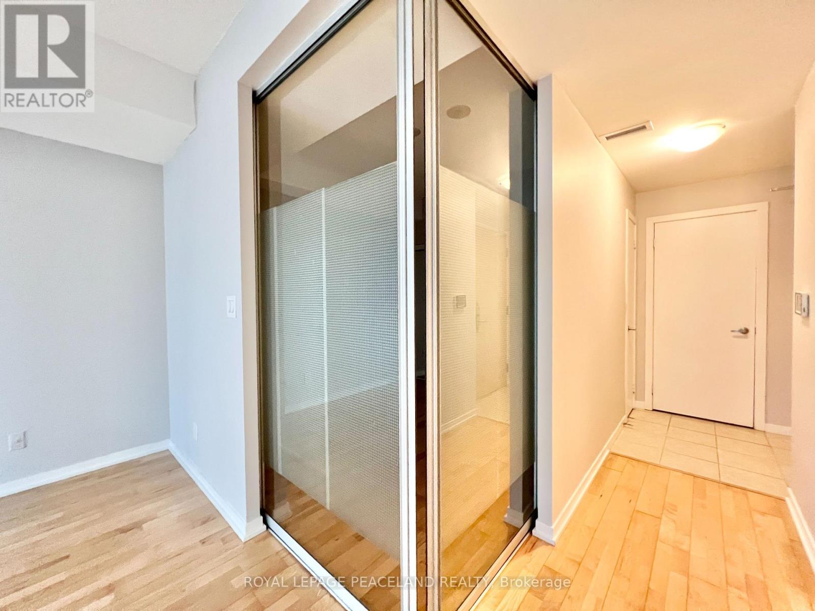 1206 - 65 Bremner Boulevard, Toronto, Ontario  M5J 0A7 - Photo 10 - C12562290