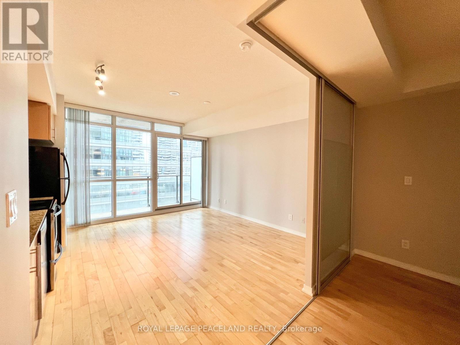 1206 - 65 Bremner Boulevard, Toronto, Ontario  M5J 0A7 - Photo 11 - C12562290