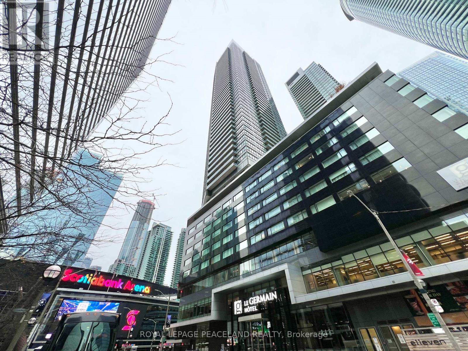 1206 - 65 Bremner Boulevard, Toronto, Ontario  M5J 0A7 - Photo 2 - C12562290