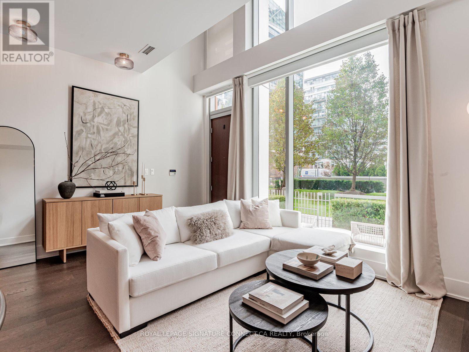 Th132 - 39 Queens Quay E, Toronto, Ontario  M5E 0A5 - Photo 18 - C12562378