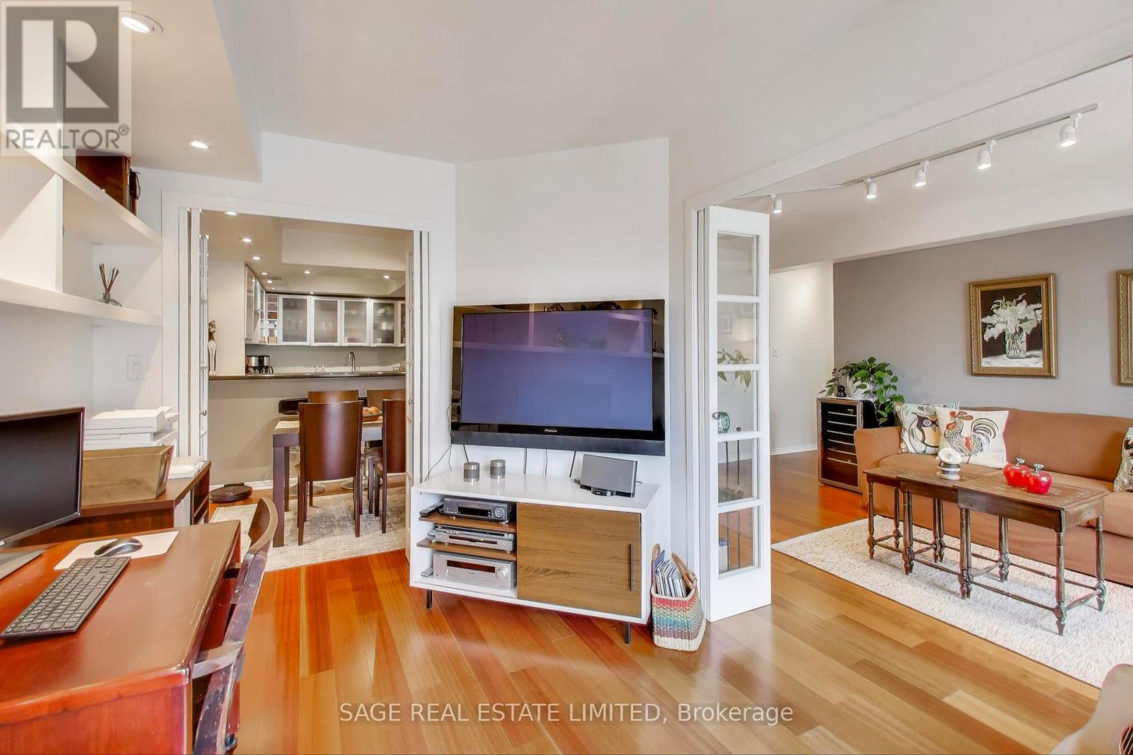 1605 - 25 The Esplanade, Toronto, Ontario  M5E 1W5 - Photo 13 - C12562394