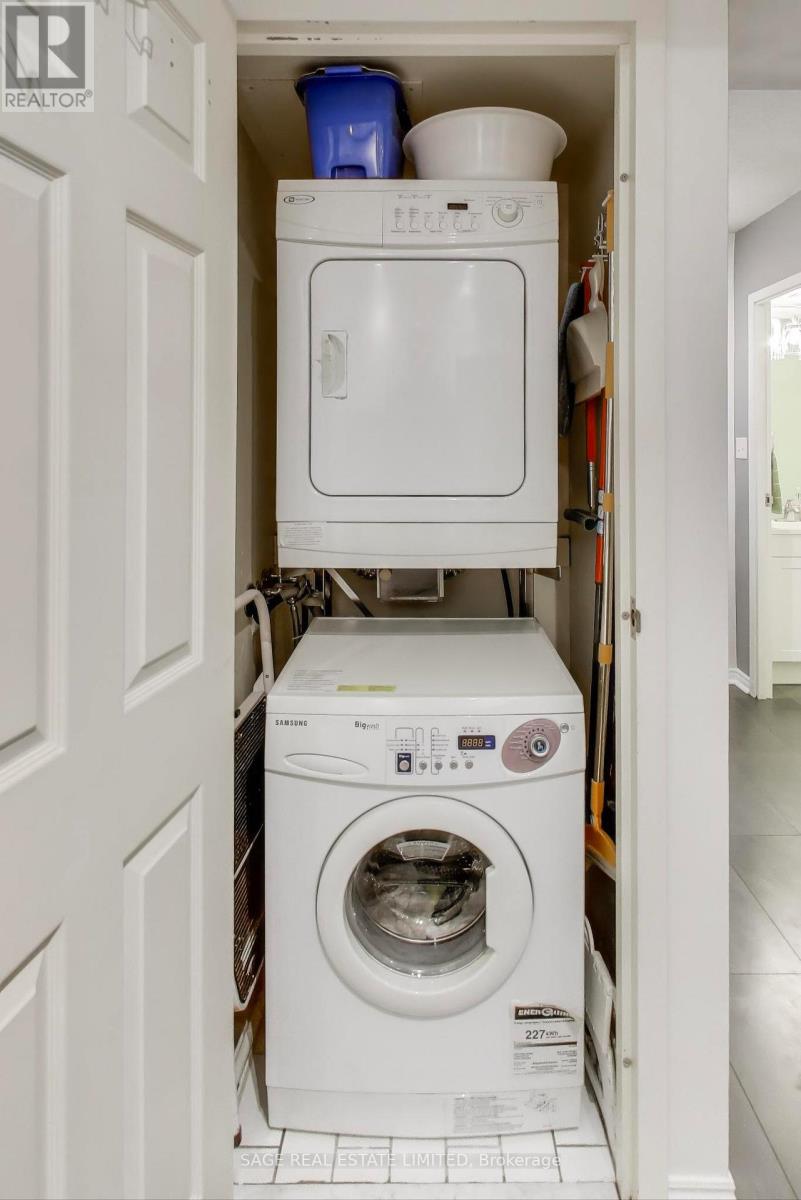 1605 - 25 The Esplanade, Toronto, Ontario  M5E 1W5 - Photo 24 - C12562394