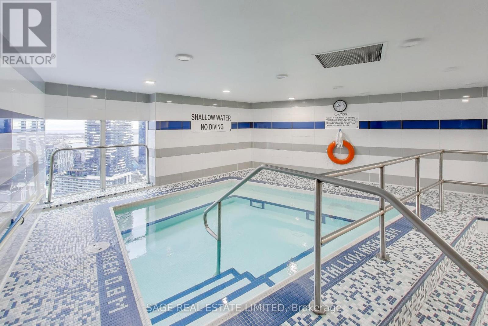 1605 - 25 The Esplanade, Toronto, Ontario  M5E 1W5 - Photo 29 - C12562394