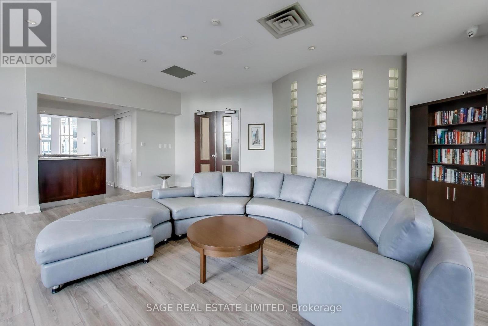 1605 - 25 The Esplanade, Toronto, Ontario  M5E 1W5 - Photo 33 - C12562394