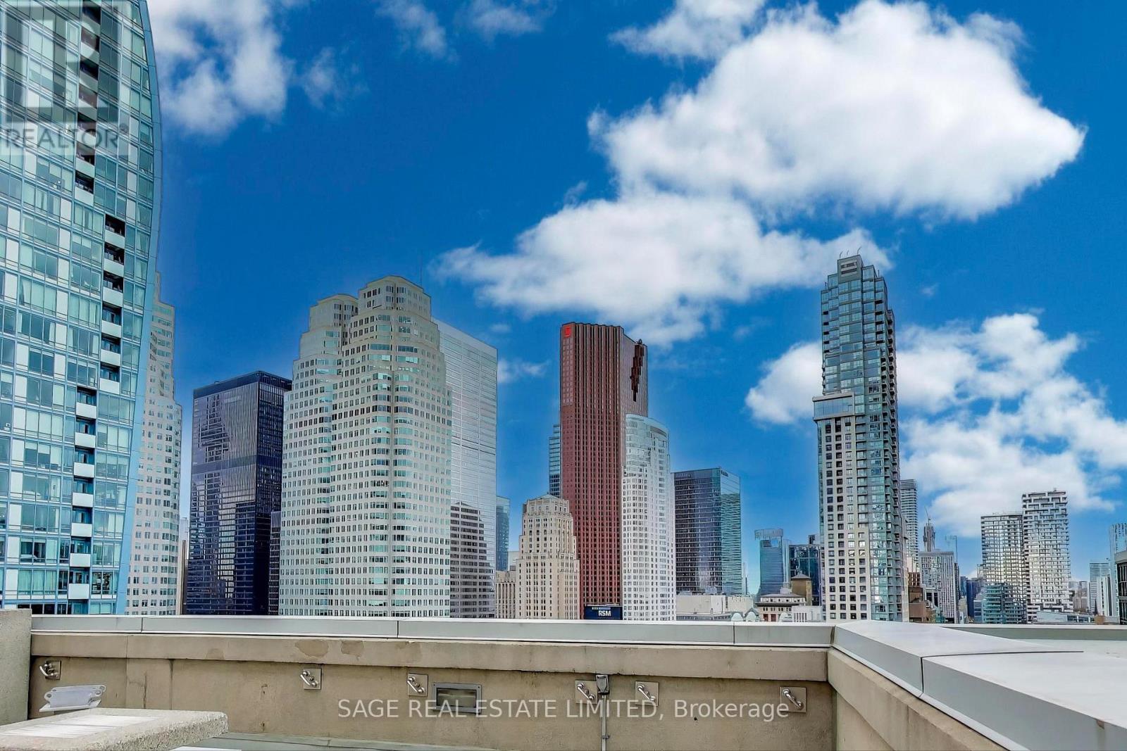 1605 - 25 The Esplanade, Toronto, Ontario  M5E 1W5 - Photo 42 - C12562394