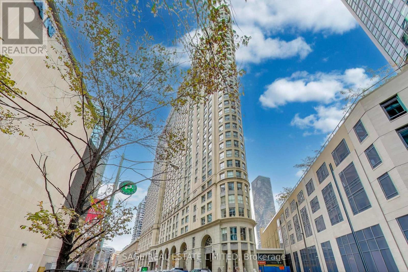 1605 - 25 The Esplanade, Toronto, Ontario  M5E 1W5 - Photo 44 - C12562394