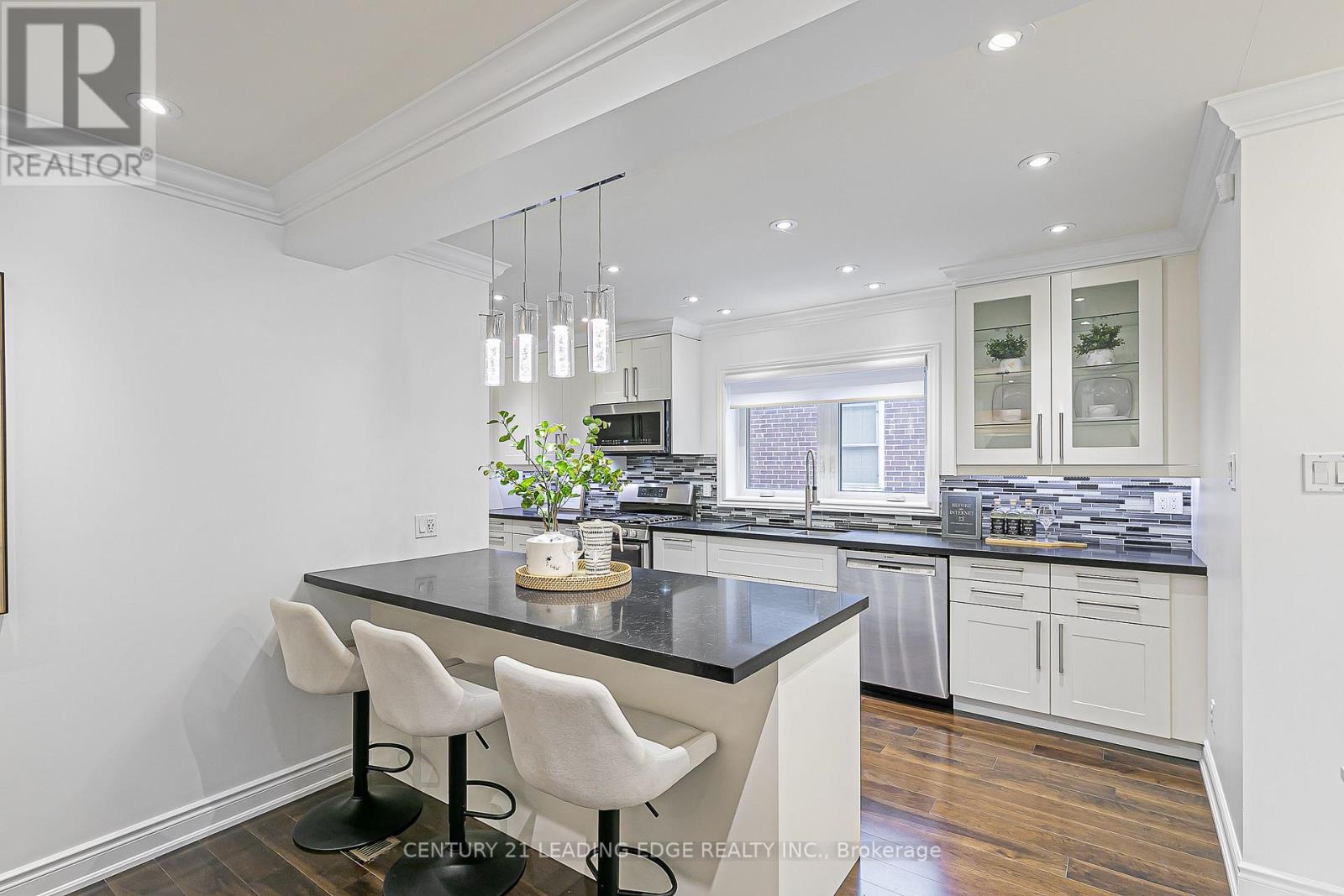 43 Barclay Road, Toronto, Ontario  M3H 3E2 - Photo 14 - C12562406