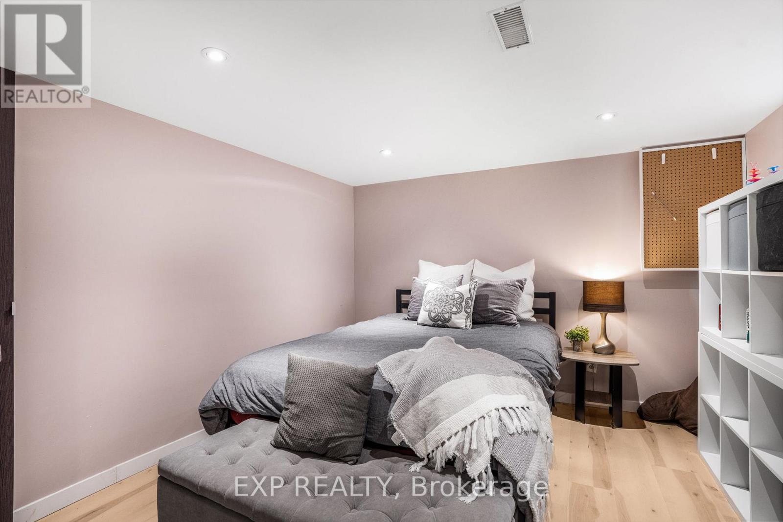 4 Aberfeldy Street, Ottawa, Ontario  K2H 6H5 - Photo 21 - X12548972