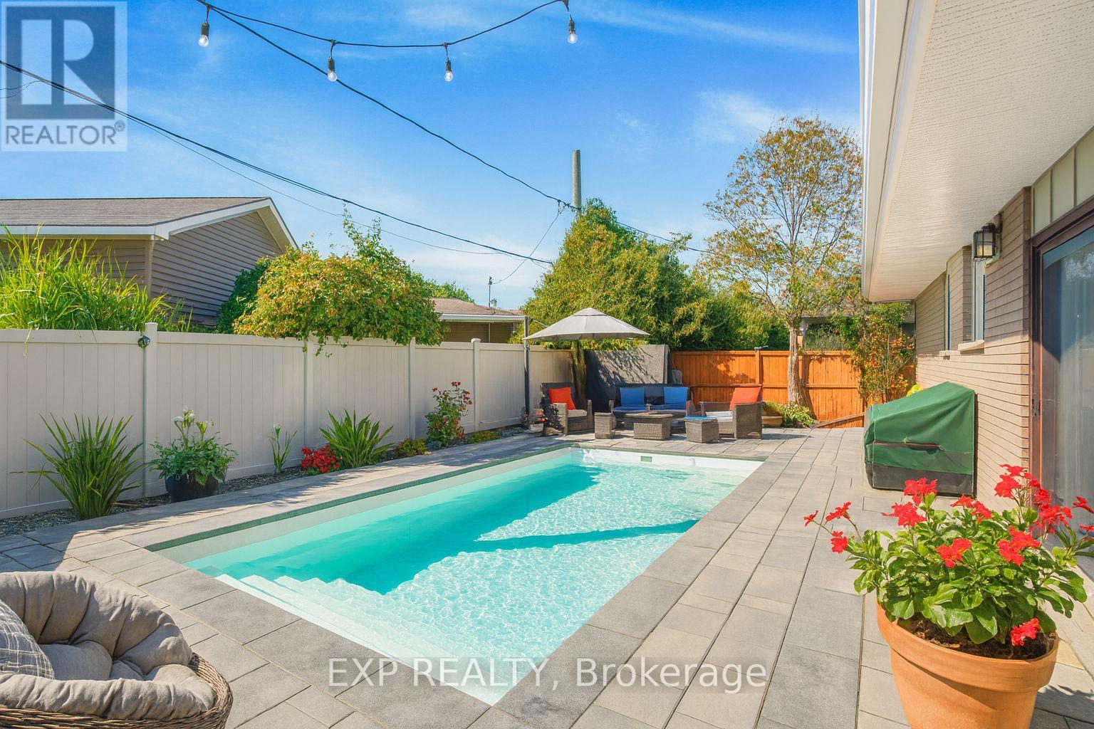 4 Aberfeldy Street, Ottawa, Ontario  K2H 6H5 - Photo 31 - X12548972