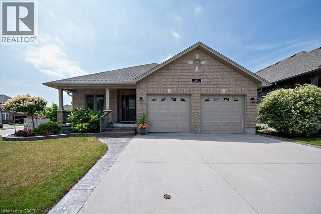 81 TIMBER TRAIL Road, Elmira, Ontario