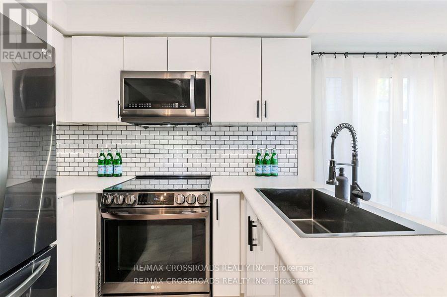 11 Moulton Court, Clarington, Ontario  L1E 2W4 - Photo 9 - E12562228