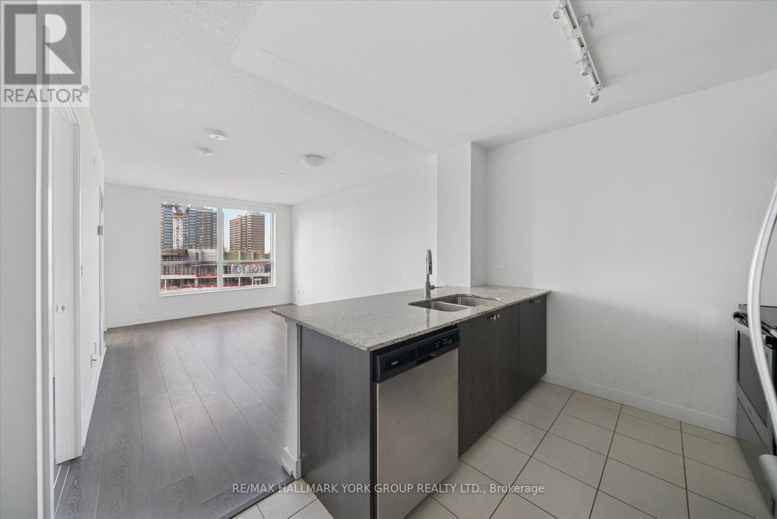 805 - 8 Trent Avenue, Toronto, Ontario  M4C 0A6 - Photo 12 - E12562232