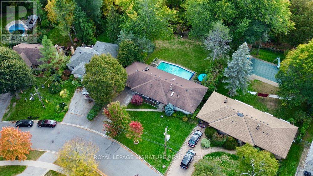 23 BURNVIEW CRESCENT, Toronto, Ontario