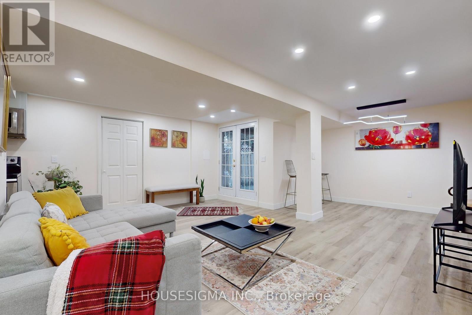 4 Mendys Forest, Aurora, Ontario  L4G 5A3 - Photo 35 - N12557704