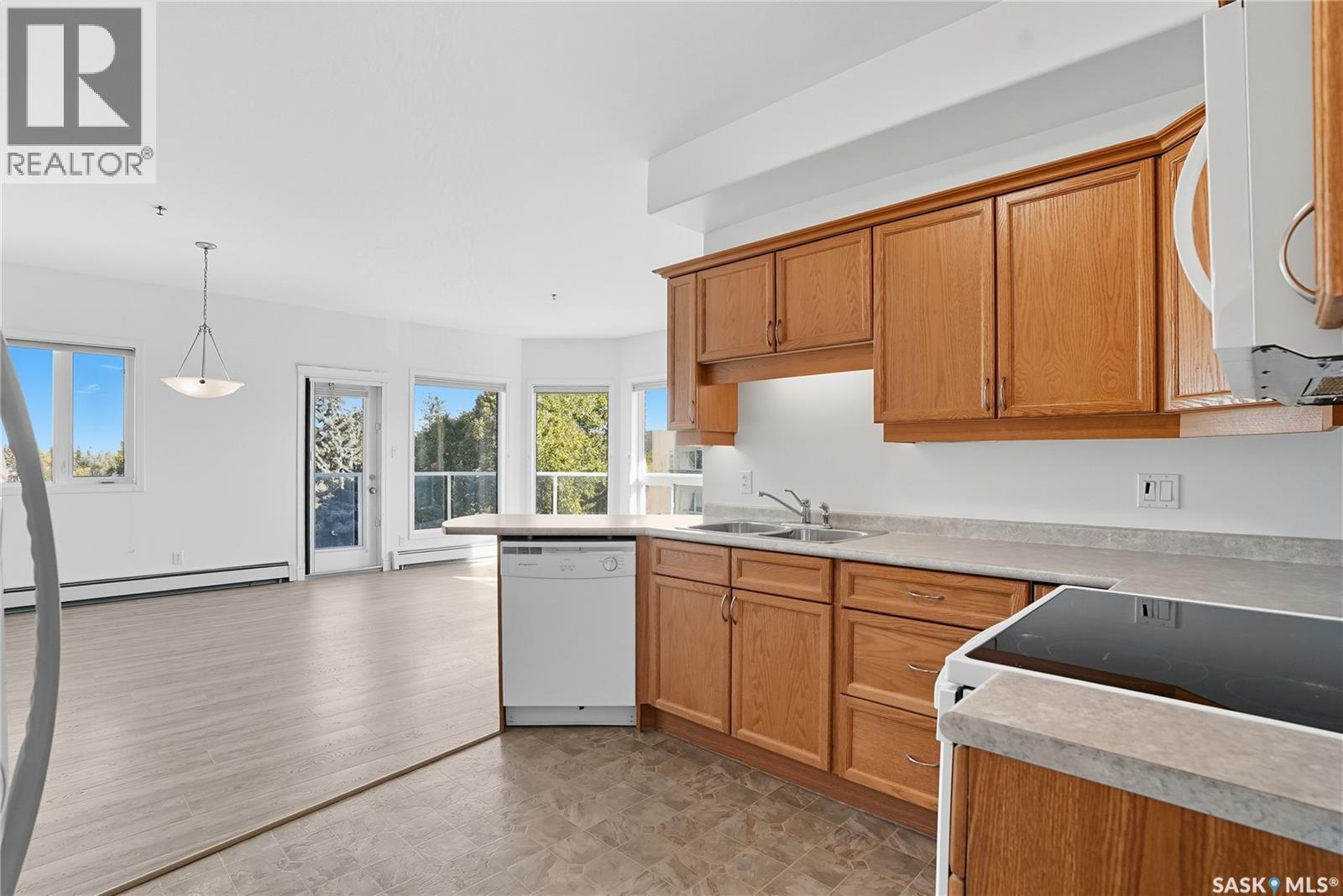 314 110 Armistice Way, Saskatoon, Saskatchewan  S7J 5L8 - Photo 4 - SK024410