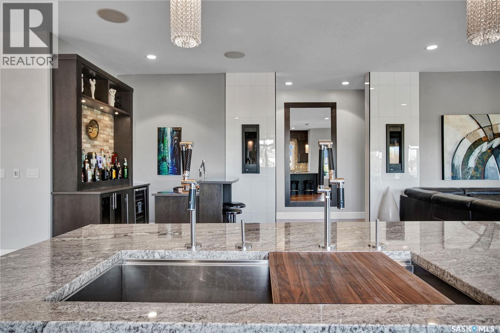 118 Muzyka Road, Saskatoon, Saskatchewan  S7W 0G9 - Photo 11 - SK024407