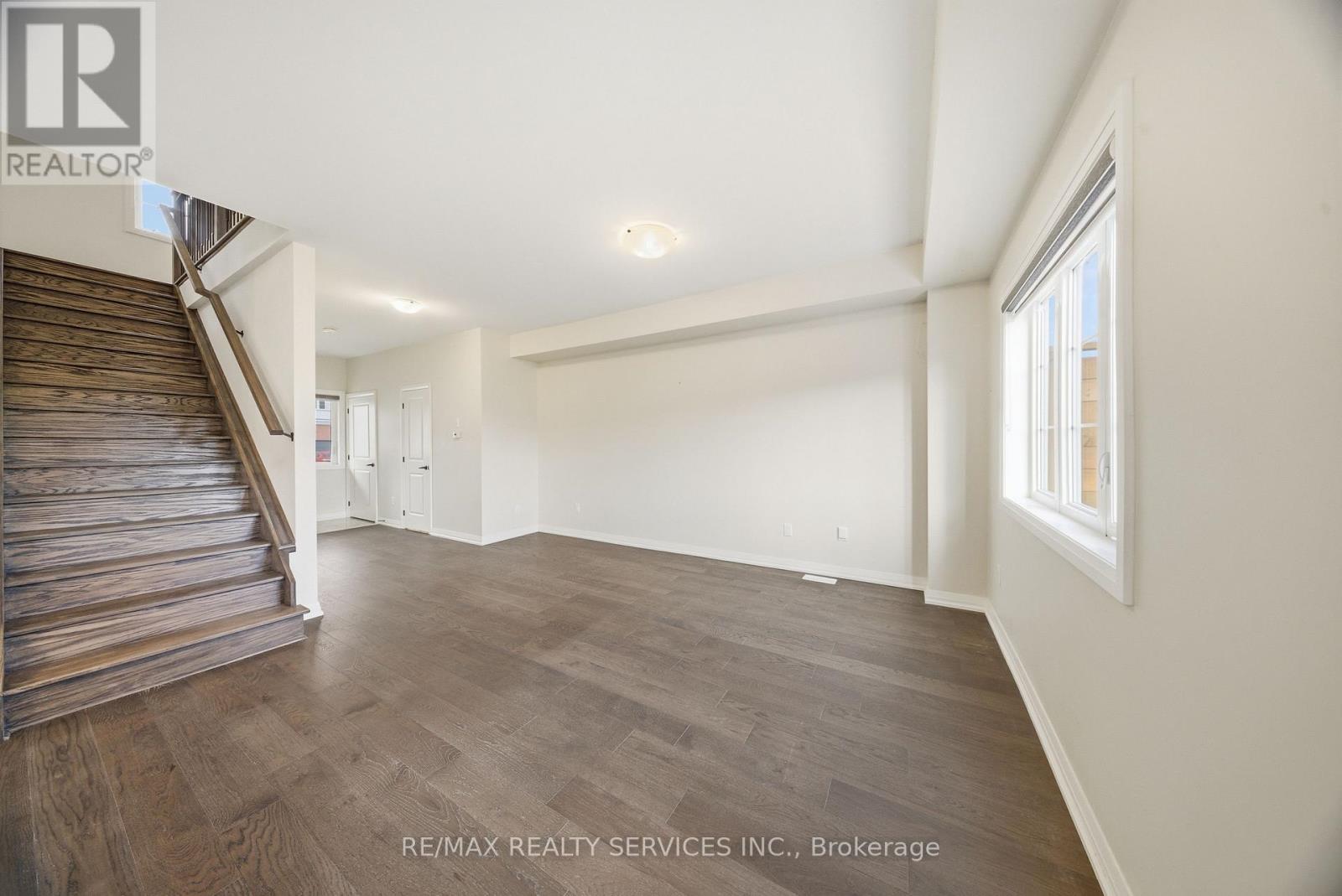 44 Lahey Crescent, Penetanguishene, Ontario  L9M 0W1 - Photo 5 - S12553100