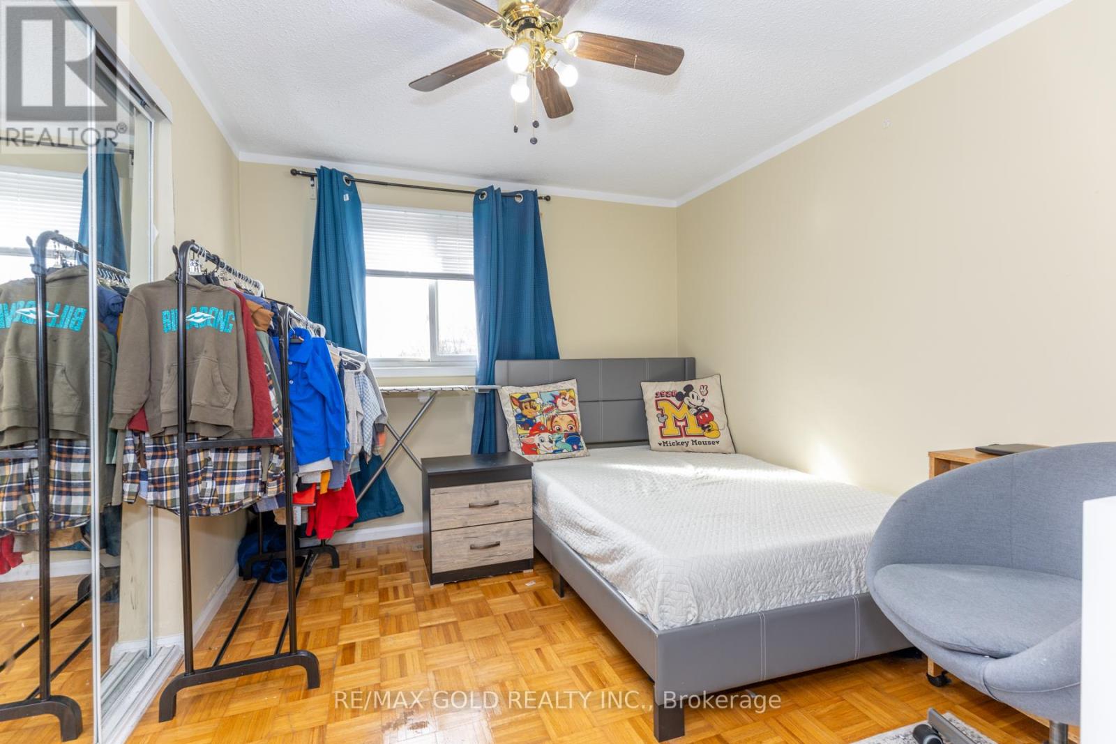 7610 Anaka Drive, Mississauga, Ontario  L4T 3H7 - Photo 15 - W12549212