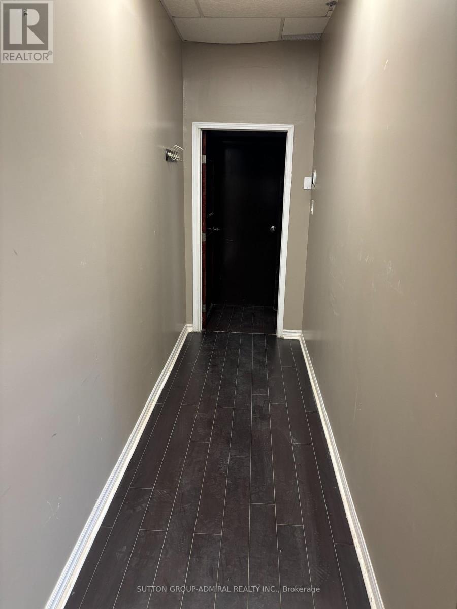 11 - 167 Applewood Crescent, Vaughan, Ontario  L4K 4K7 - Photo 11 - N12562180