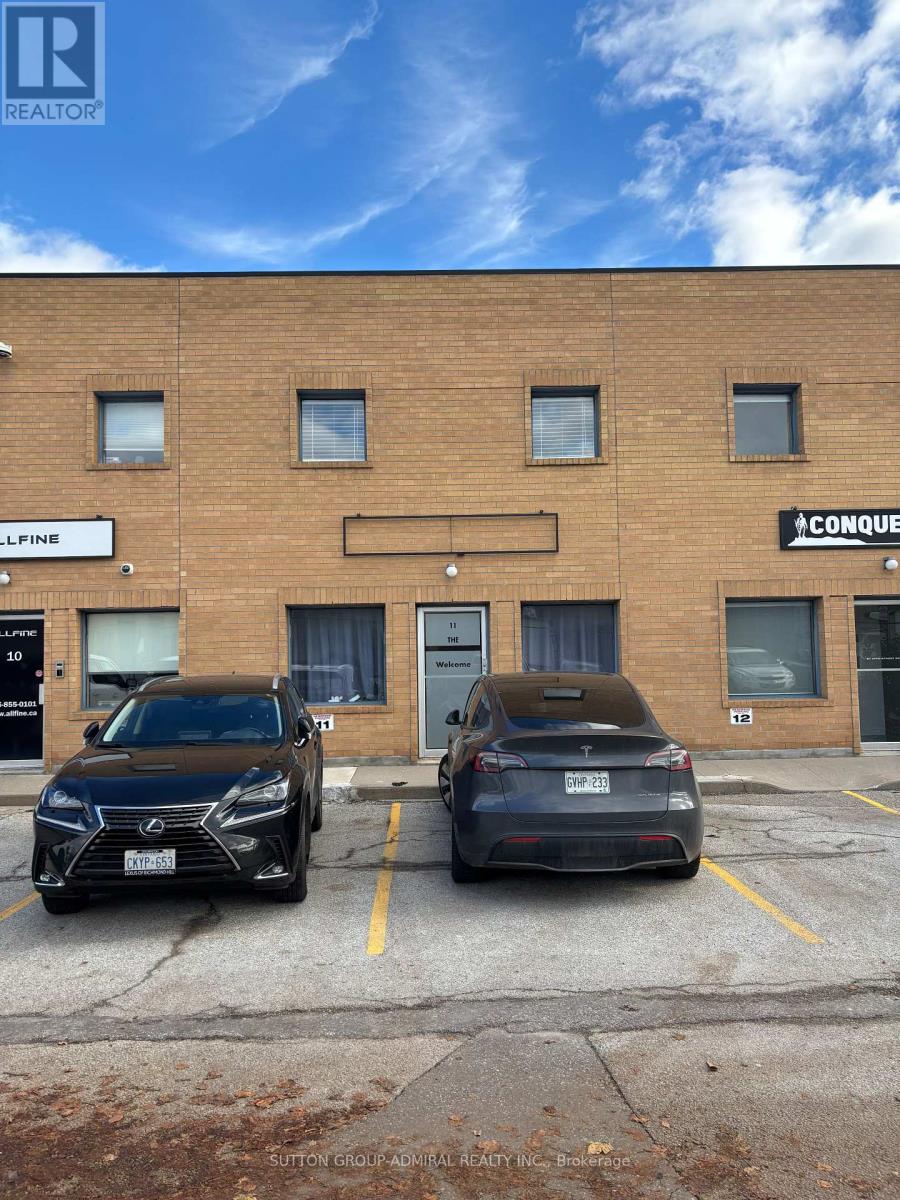 11 - 167 Applewood Crescent, Vaughan, Ontario  L4K 4K7 - Photo 13 - N12562180