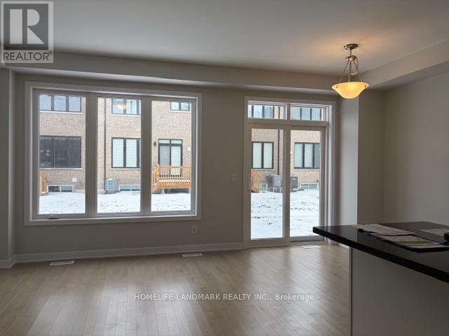 9 Harvey Bunker Crescent, Markham, Ontario  L6C 3M7 - Photo 2 - N12562186