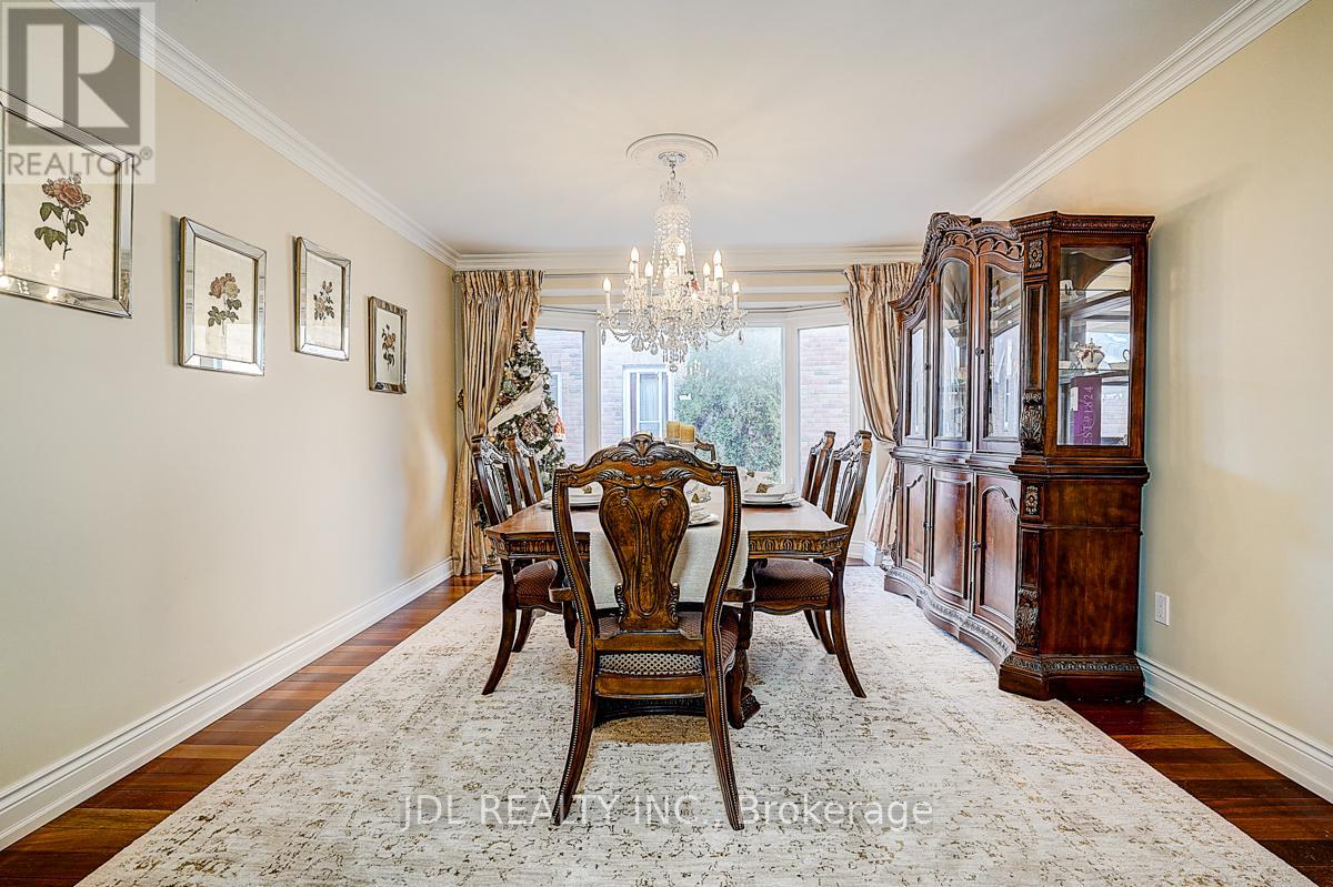 85 Marsh Harbour Court, Aurora, Ontario  L4G 5Y8 - Photo 13 - N12562216