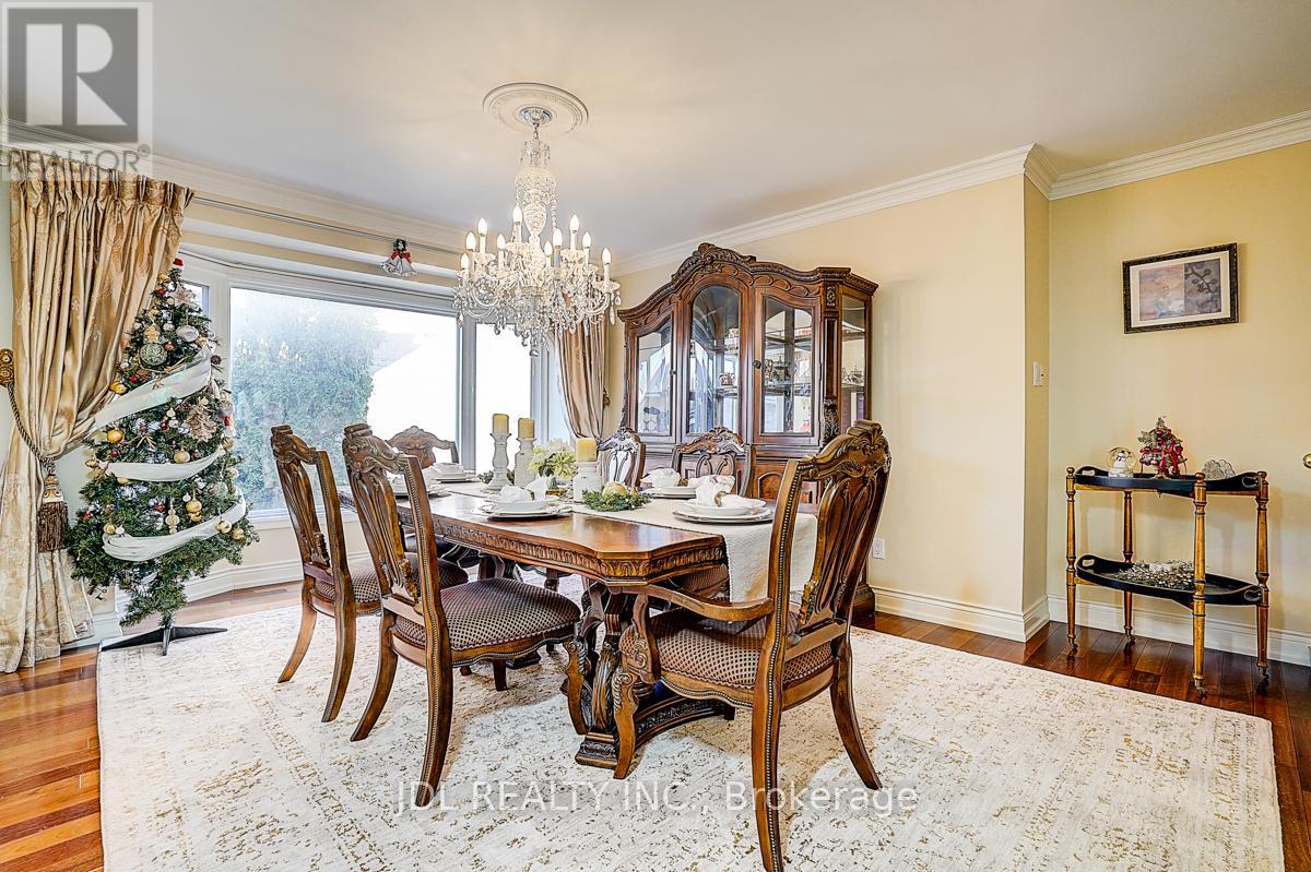 85 Marsh Harbour Court, Aurora, Ontario  L4G 5Y8 - Photo 14 - N12562216