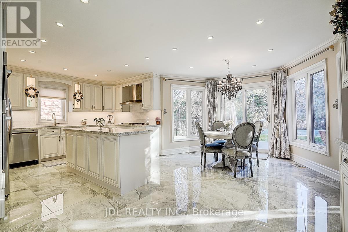 85 Marsh Harbour Court, Aurora, Ontario  L4G 5Y8 - Photo 18 - N12562216