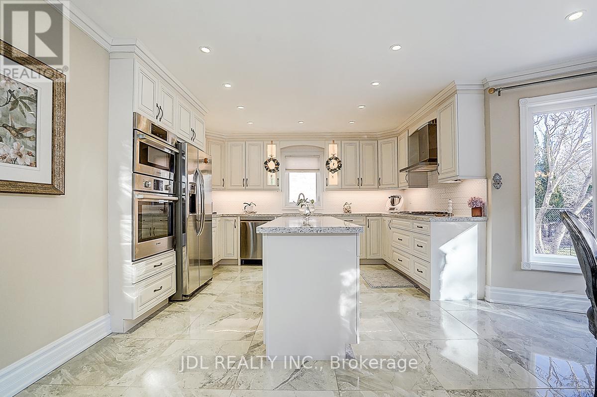 85 Marsh Harbour Court, Aurora, Ontario  L4G 5Y8 - Photo 20 - N12562216