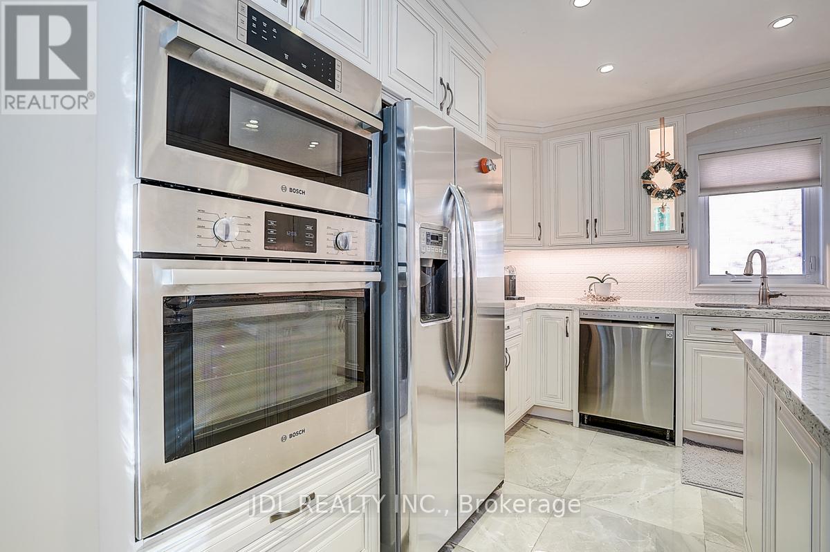 85 Marsh Harbour Court, Aurora, Ontario  L4G 5Y8 - Photo 24 - N12562216