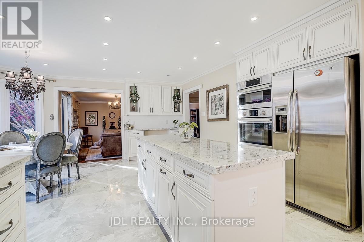 85 Marsh Harbour Court, Aurora, Ontario  L4G 5Y8 - Photo 25 - N12562216