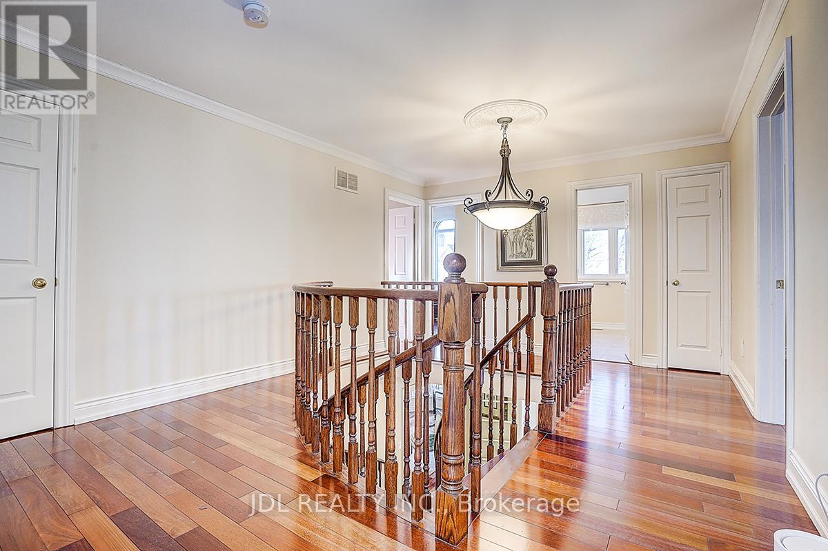 85 Marsh Harbour Court, Aurora, Ontario  L4G 5Y8 - Photo 32 - N12562216