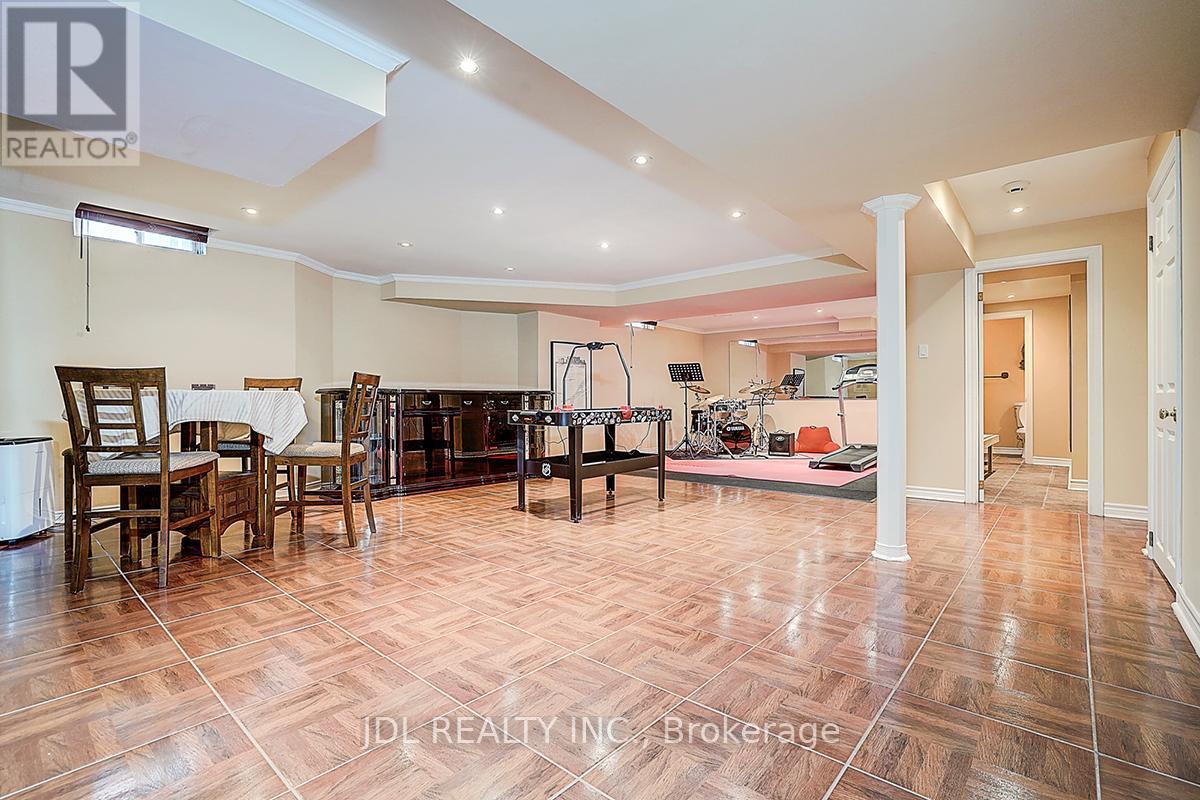 85 Marsh Harbour Court, Aurora, Ontario  L4G 5Y8 - Photo 45 - N12562216