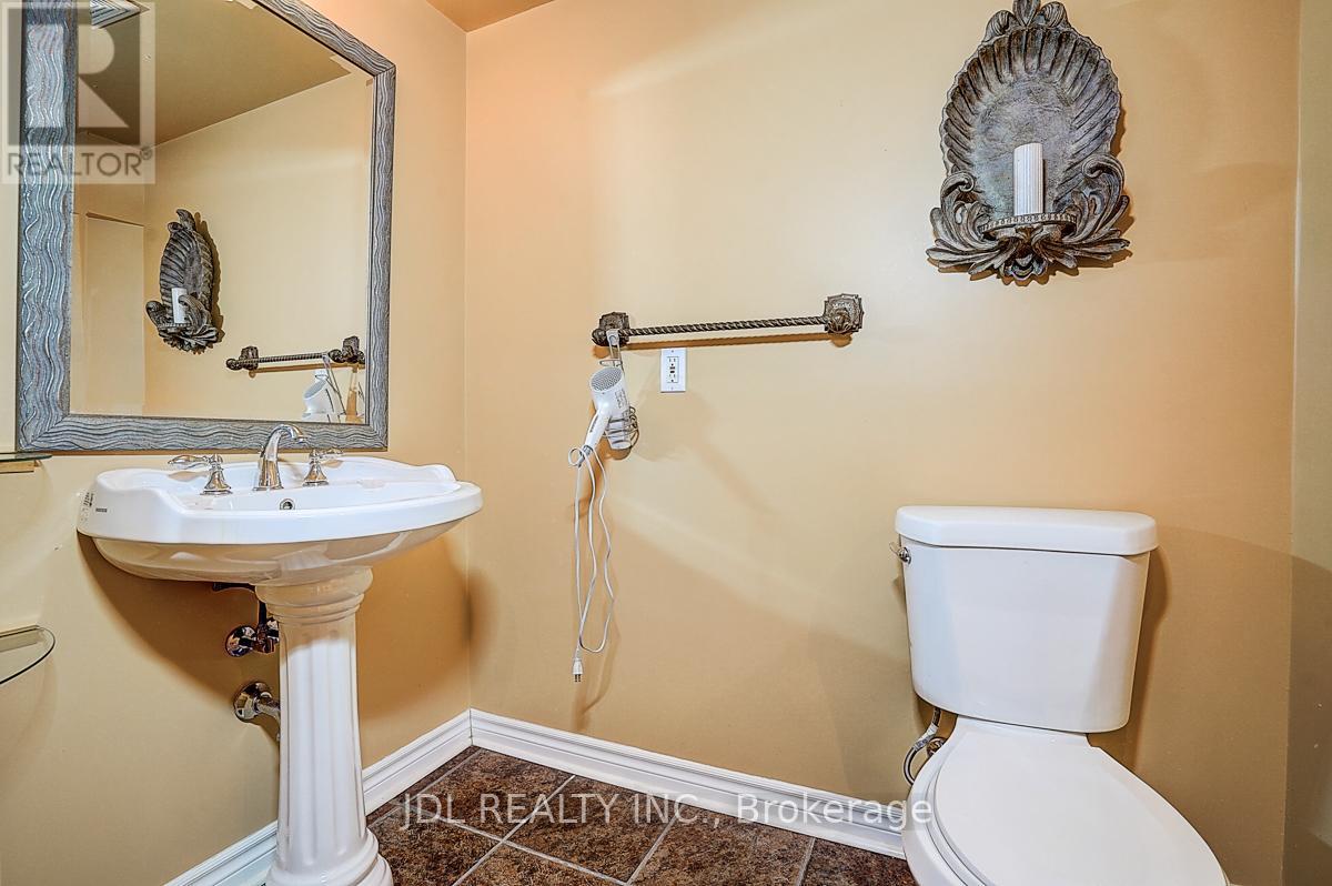 85 Marsh Harbour Court, Aurora, Ontario  L4G 5Y8 - Photo 49 - N12562216