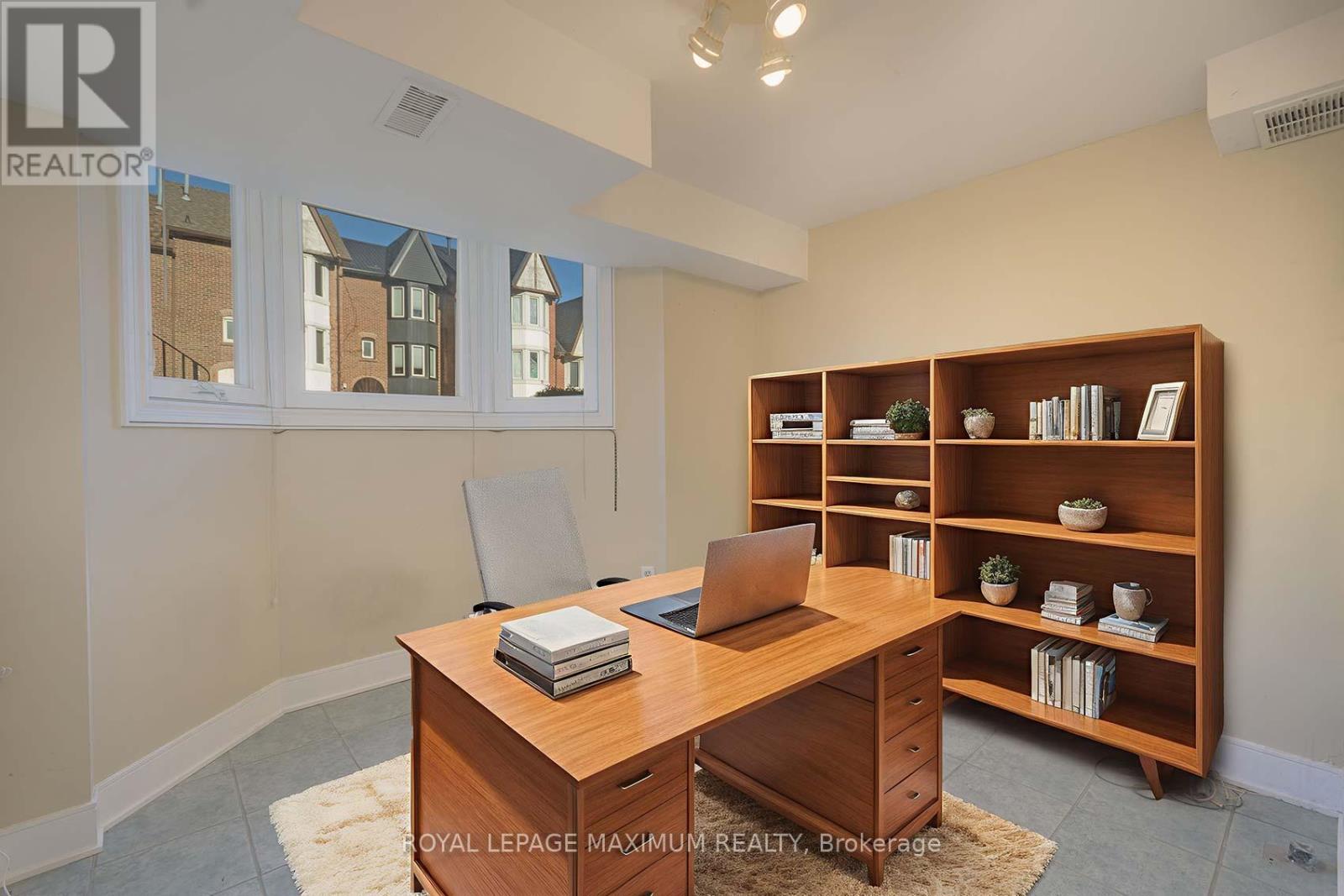 1 - 217 Woodbridge Avenue, Vaughan, Ontario  L4L 2T1 - Photo 26 - N12562236