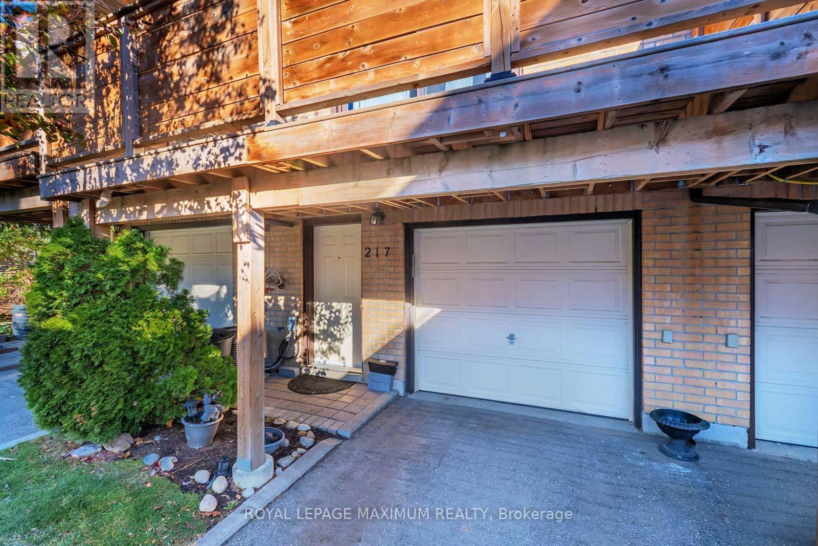 1 - 217 Woodbridge Avenue, Vaughan, Ontario  L4L 2T1 - Photo 30 - N12562236