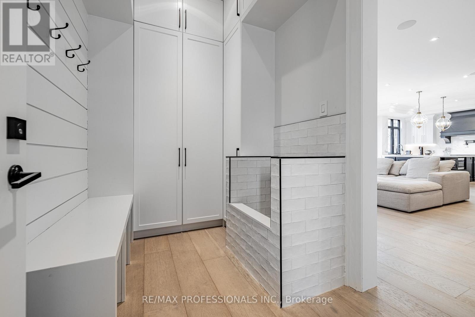 152 Wells Street, Aurora, Ontario  L4G 1T7 - Photo 18 - N12562258