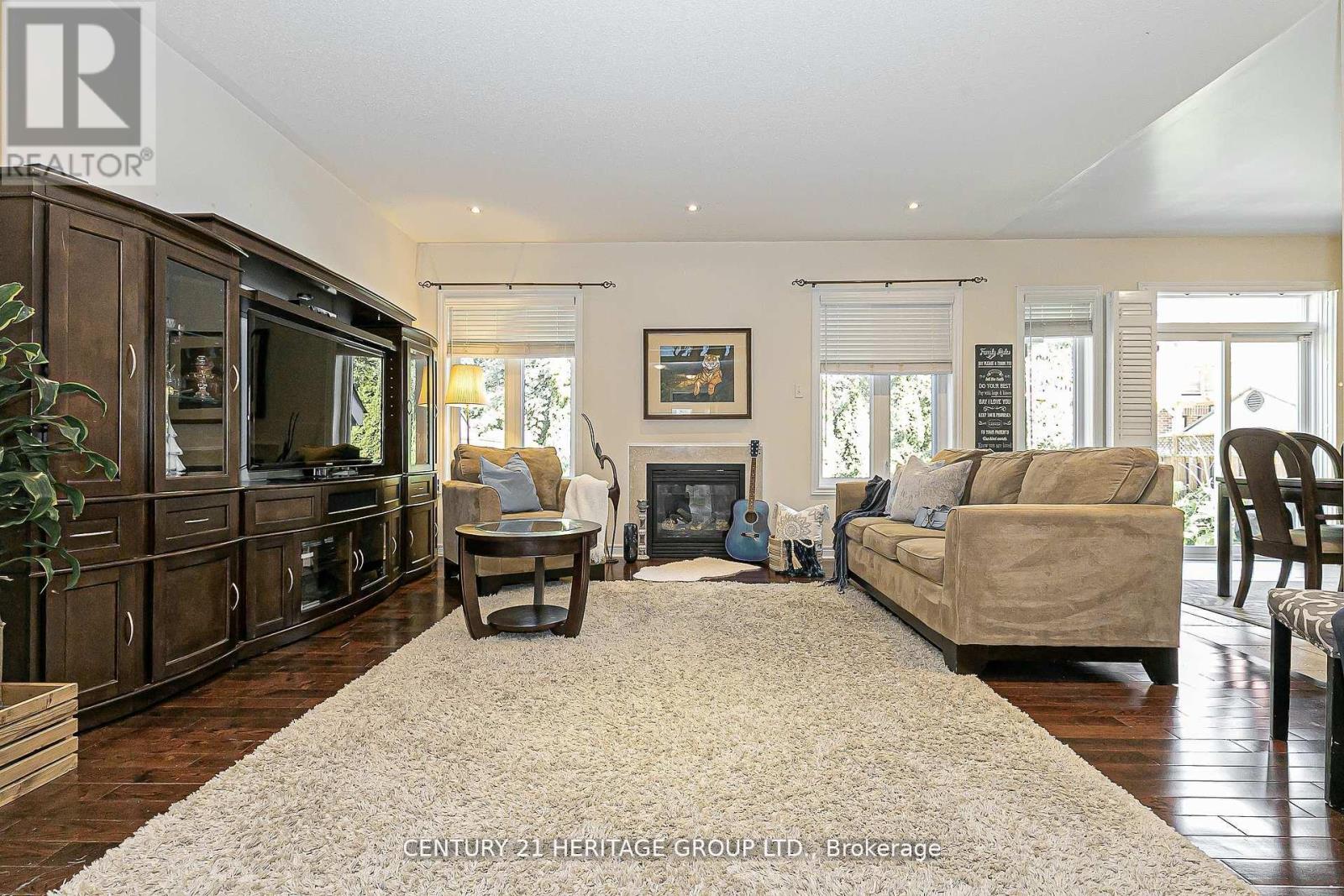 44 Madison Avenue, Richmond Hill, Ontario  L4E 2Z6 - Photo 10 - N12562306