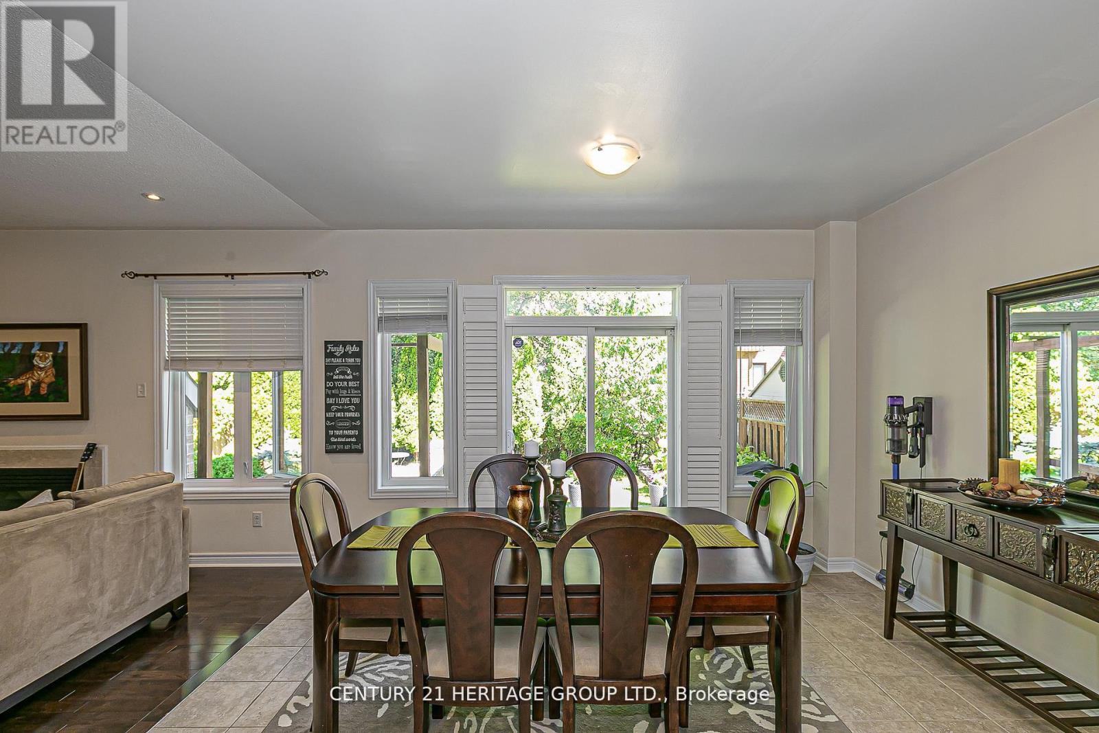 44 Madison Avenue, Richmond Hill, Ontario  L4E 2Z6 - Photo 17 - N12562306