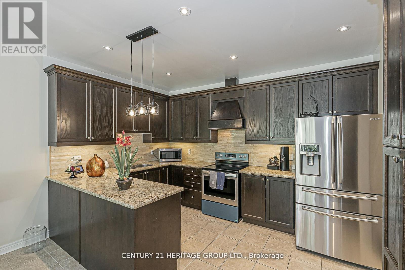 44 Madison Avenue, Richmond Hill, Ontario  L4E 2Z6 - Photo 18 - N12562306