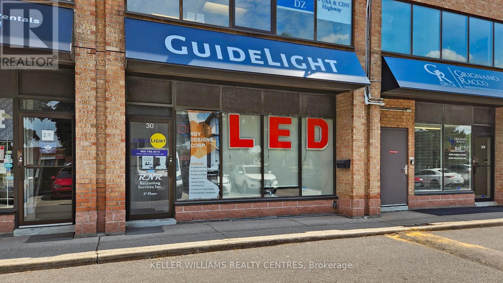 30 - 665 Millway Avenue, Vaughan, Ontario  L4K 3T8 - Photo 5 - N12562334