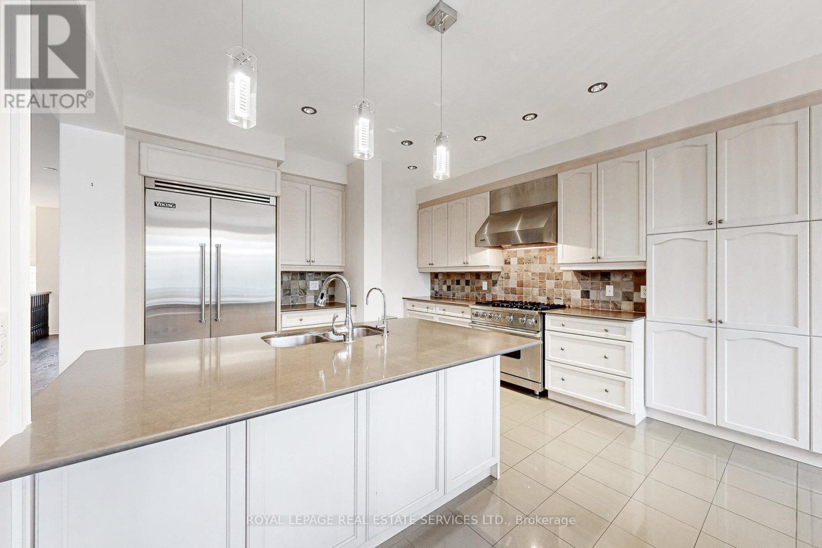 107 Rumsey Road, Vaughan, Ontario  L6A 4L8 - Photo 14 - N12562346