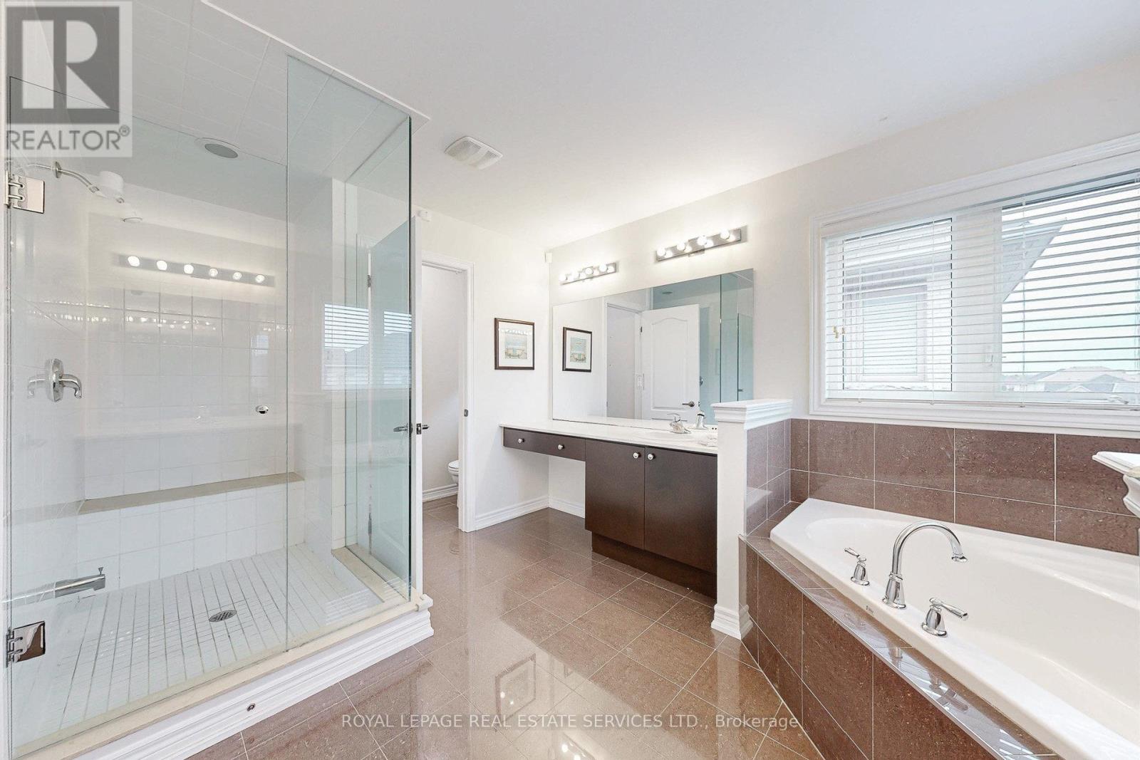 107 Rumsey Road, Vaughan, Ontario  L6A 4L8 - Photo 21 - N12562346