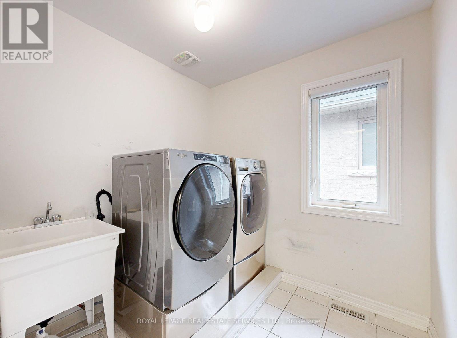 107 Rumsey Road, Vaughan, Ontario  L6A 4L8 - Photo 33 - N12562346