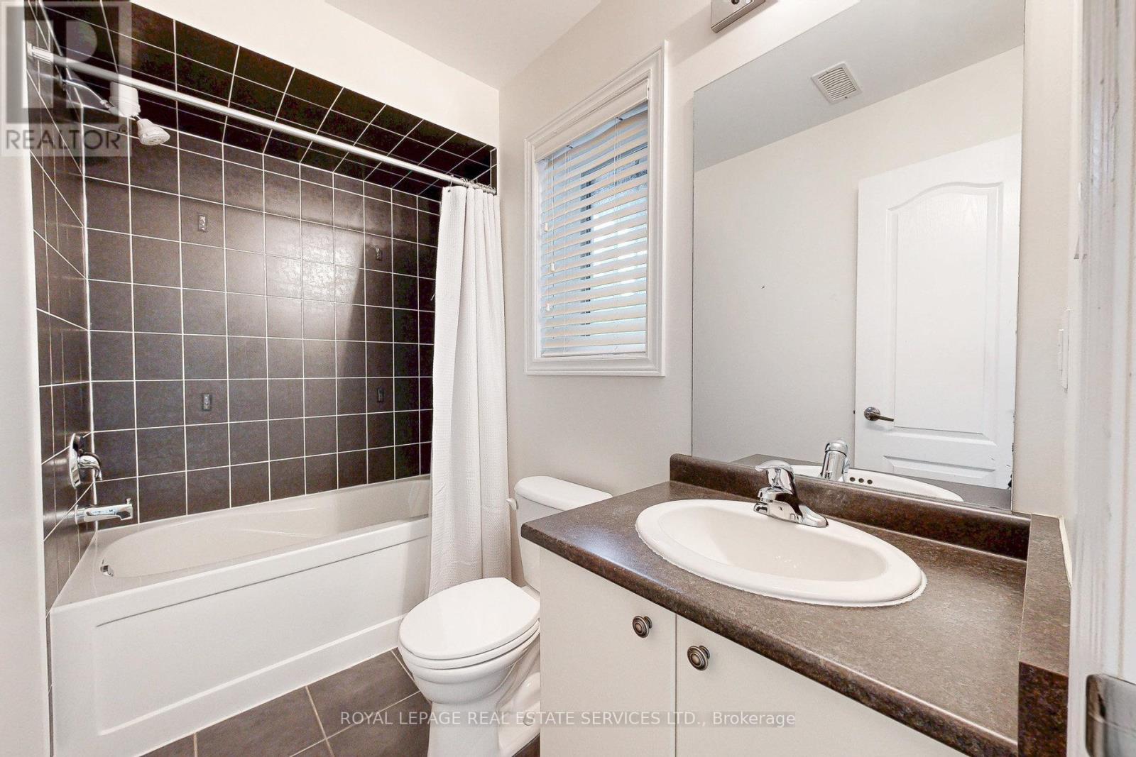 107 Rumsey Road, Vaughan, Ontario  L6A 4L8 - Photo 35 - N12562346